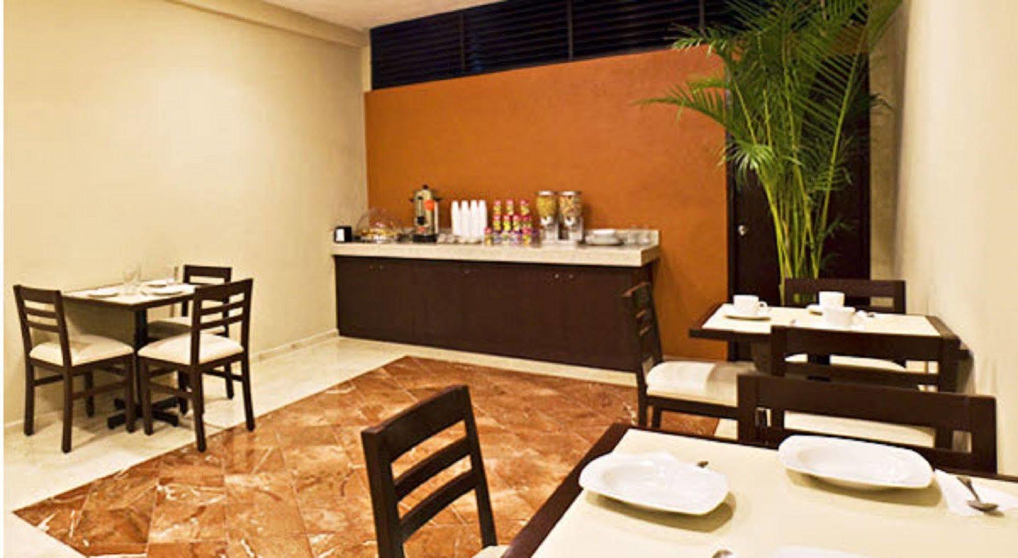 Hotel Bonampak Канкун Экстерьер фото